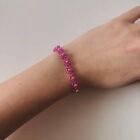 Ručno izrađena cvjetna narukvica Bloomlet Pink Static na zapešću