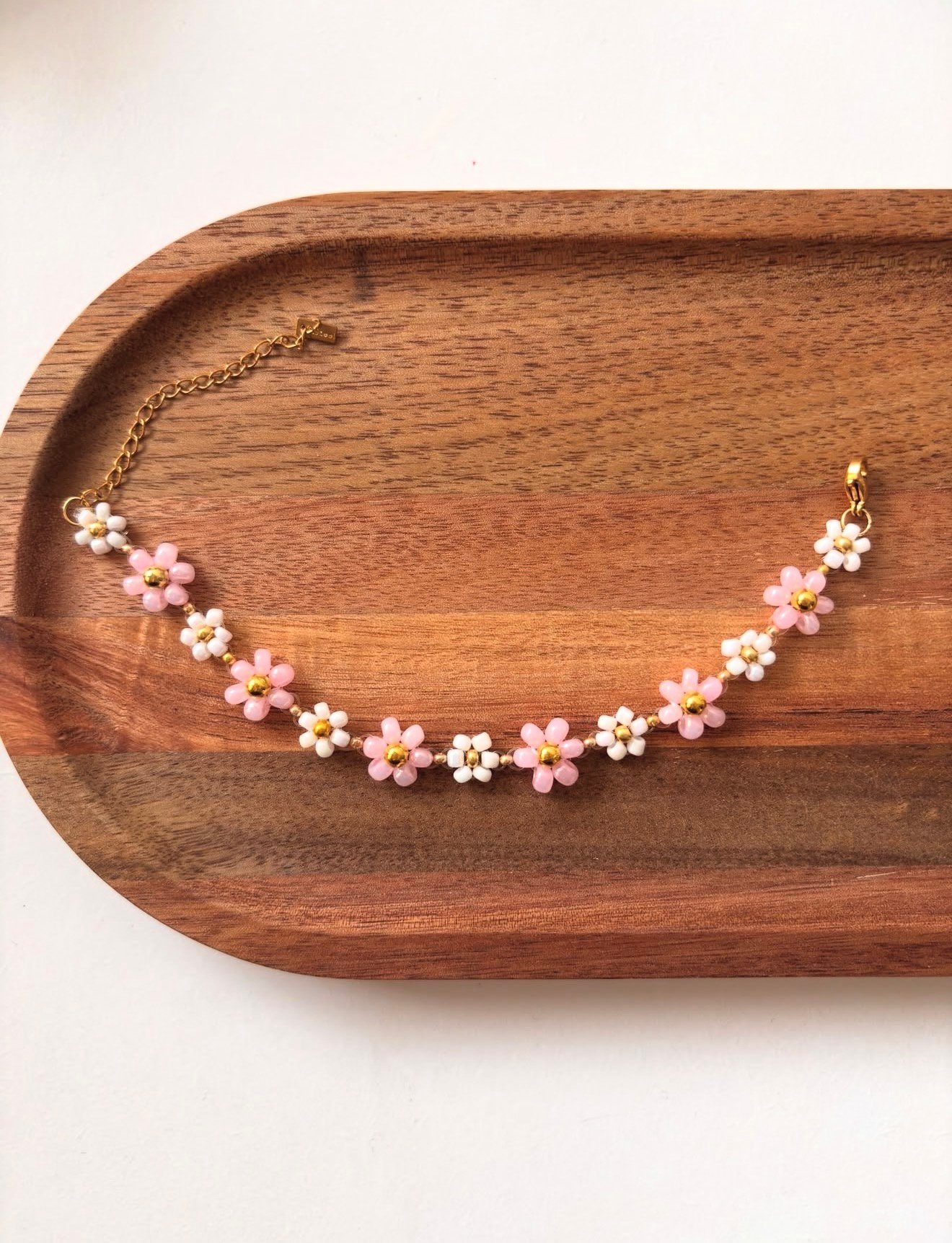 Ručno izrađena cvjetna narukvica Bloomlet Pink Veil
