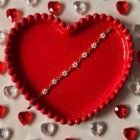 Ručno izrađena cvjetna narukvica Bloomlet Heartstring